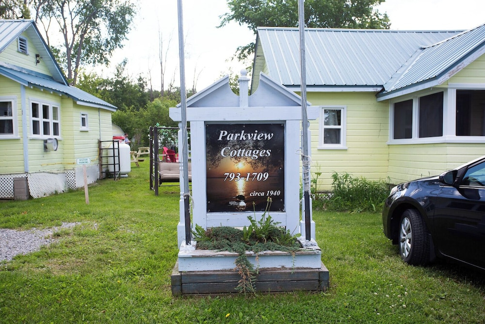 Parkview Cottages Resort
