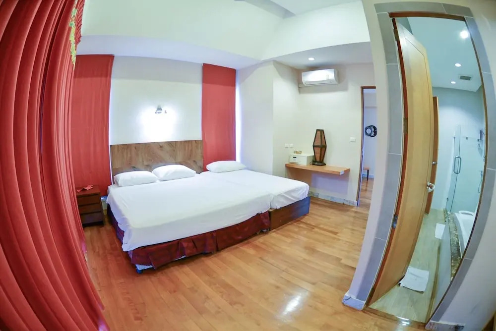 Вилла с 3 комнатами в Tamnak Villa