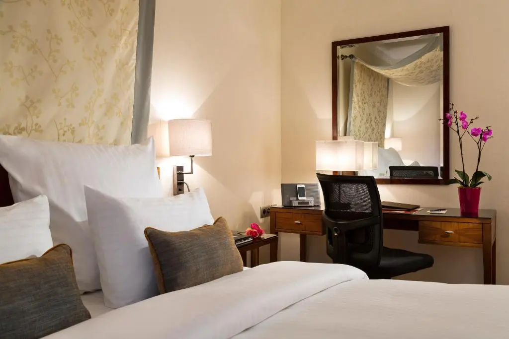 Warwick Grand-Place Brussels - Chambres