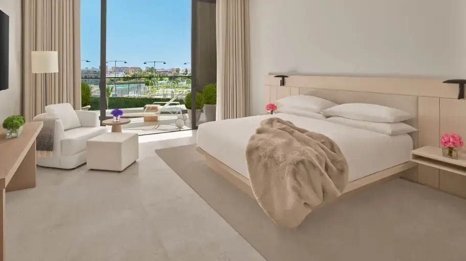 1 Bedroom Double Suite with city view (full double bed)