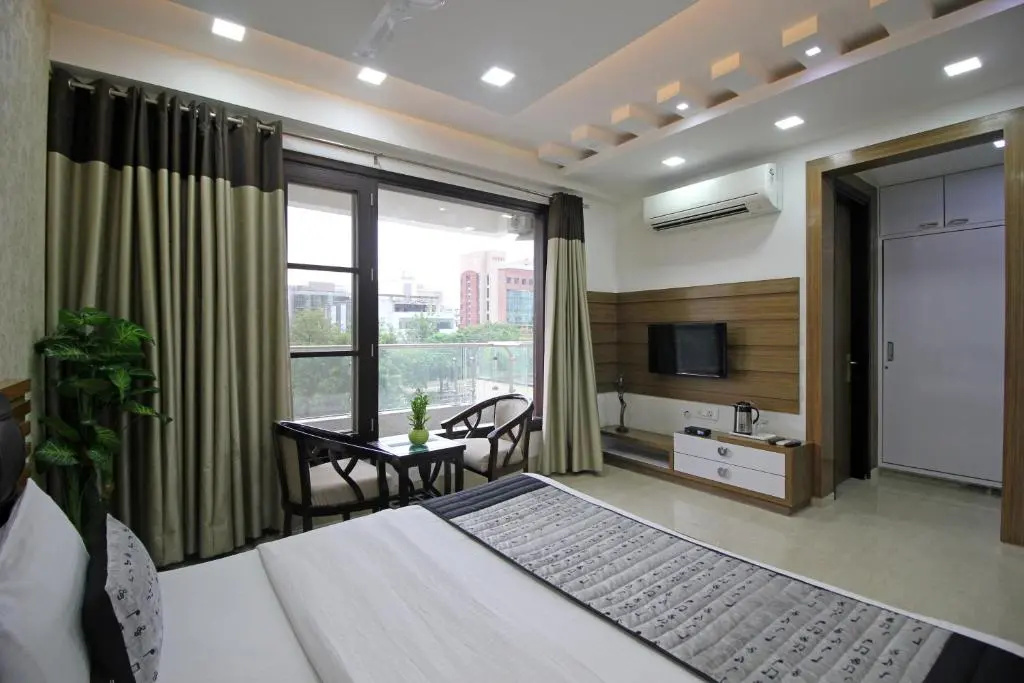 Deluxe Suite