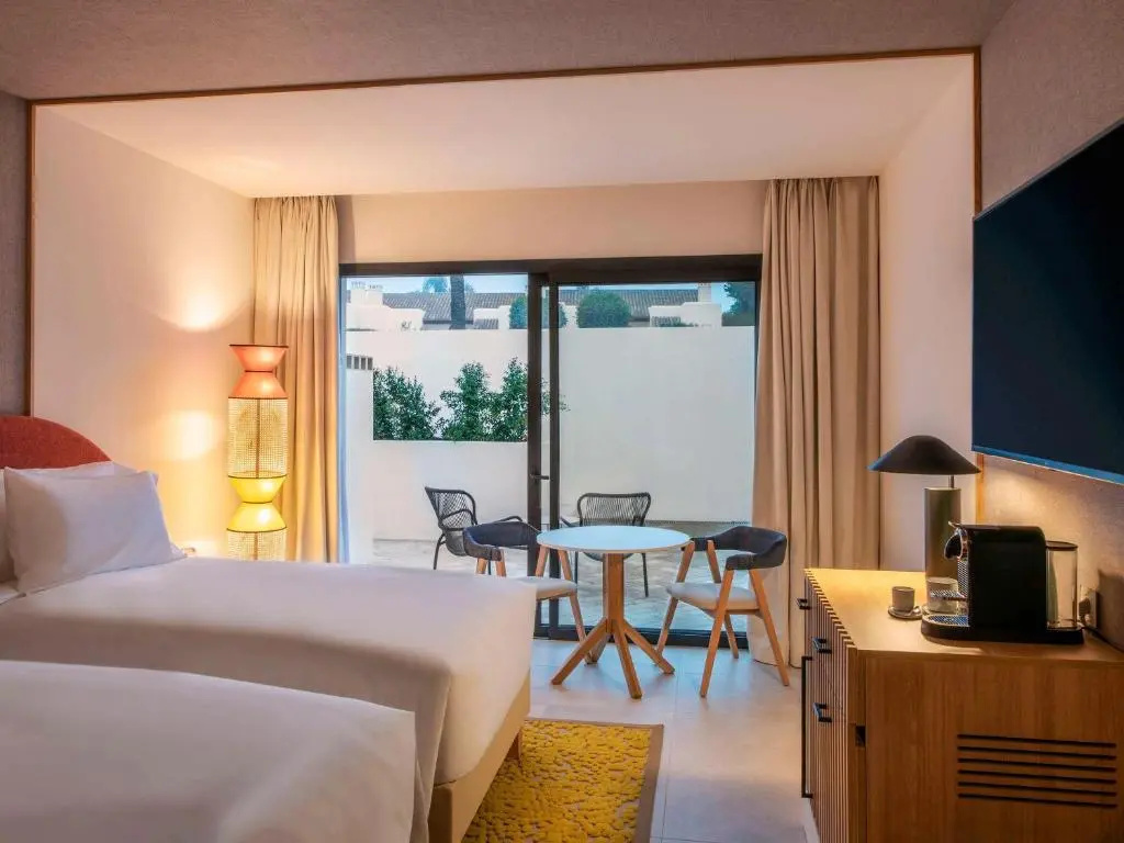 SO Comfy Double room (twin beds)