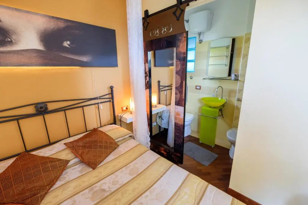 Economy room