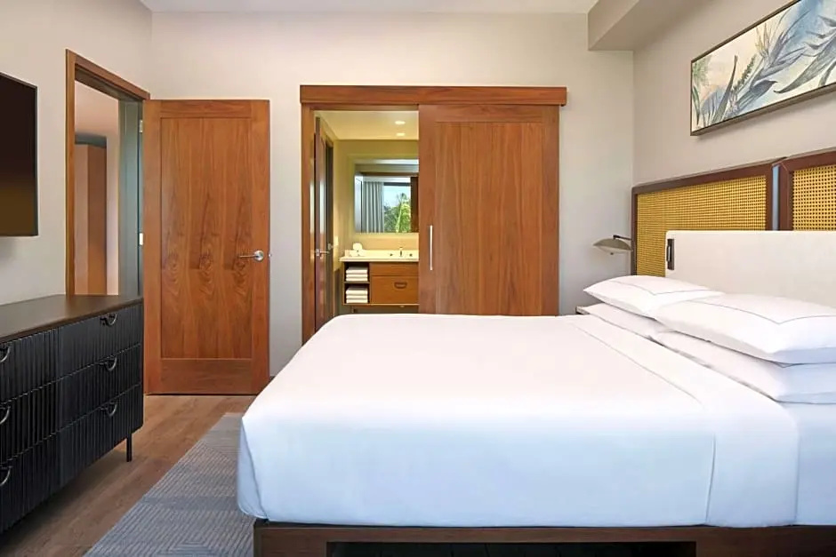 3 Bedrooms Penthouse Suite with ocean view