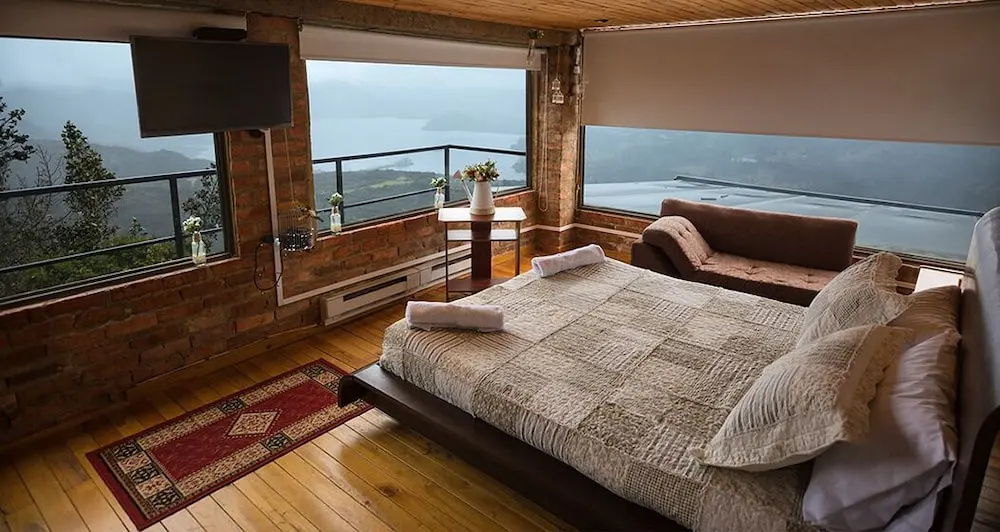 Classic Double room (full double bed)