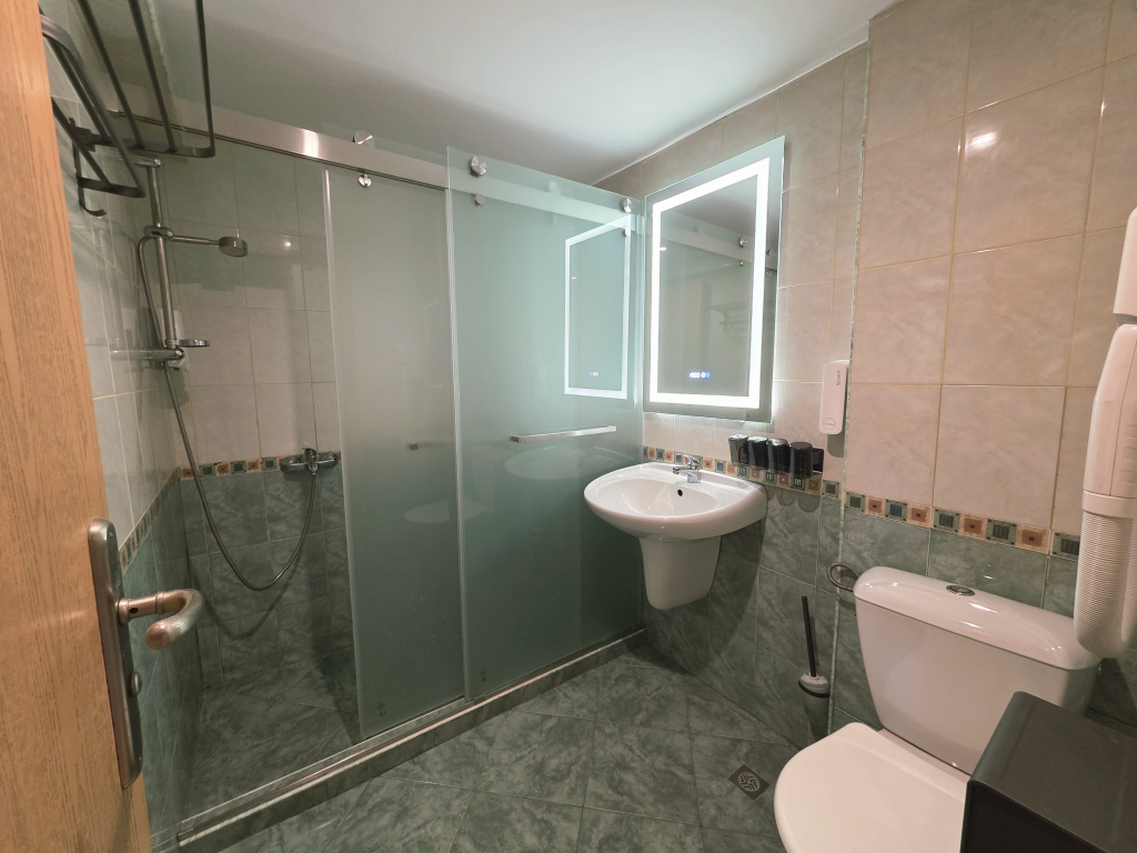 Standard Double room (full double bed)