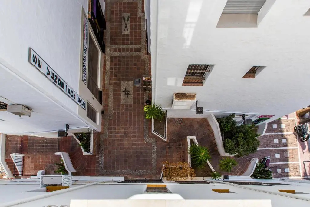 Luxurious 2 Bed Puerto Banús Apt - RDR193