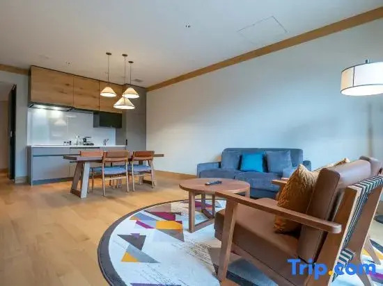 Yu Kiroro, Ski-In Ski-Out Luxury Residences