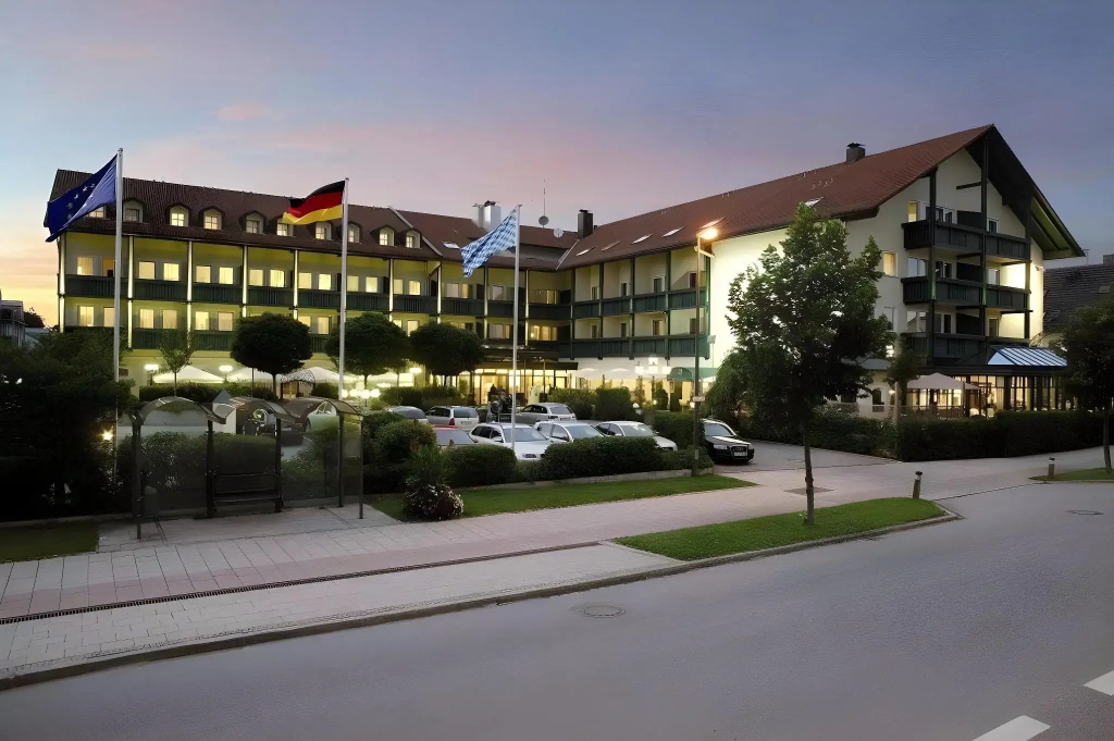 Bauer Hotel & Restaurant