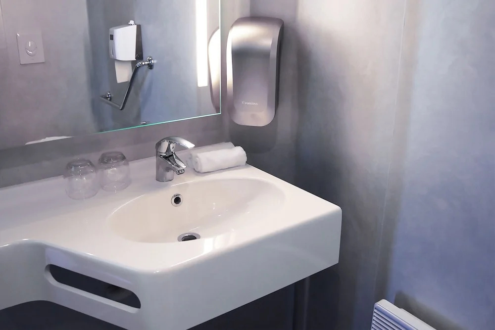 Brit Hotel Confort La Tour Blanche - Chambres