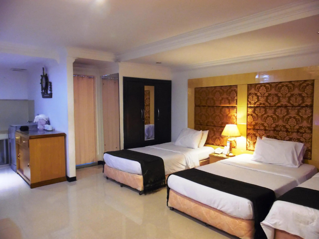 Triple Suite