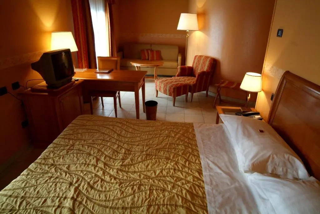 Hotel Ristorante Novecento - Chambres