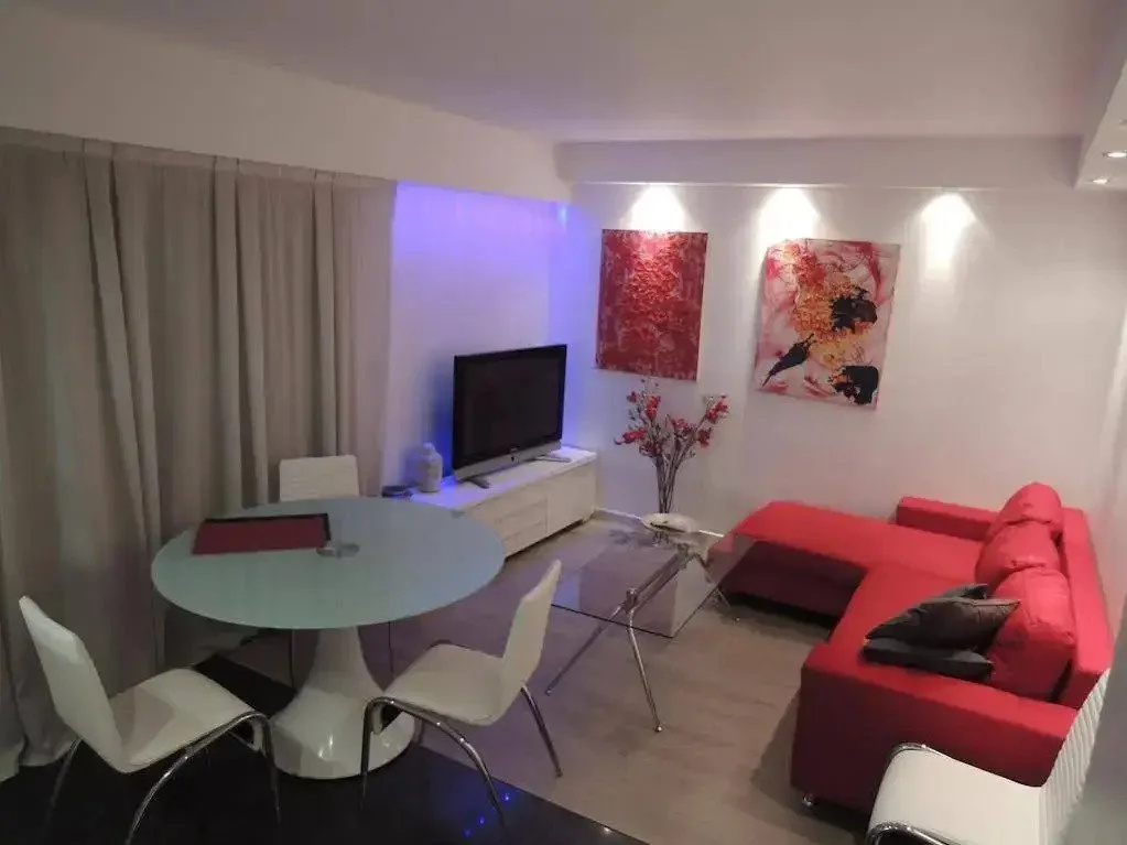 Acci Cannes Les Yuccas — 4