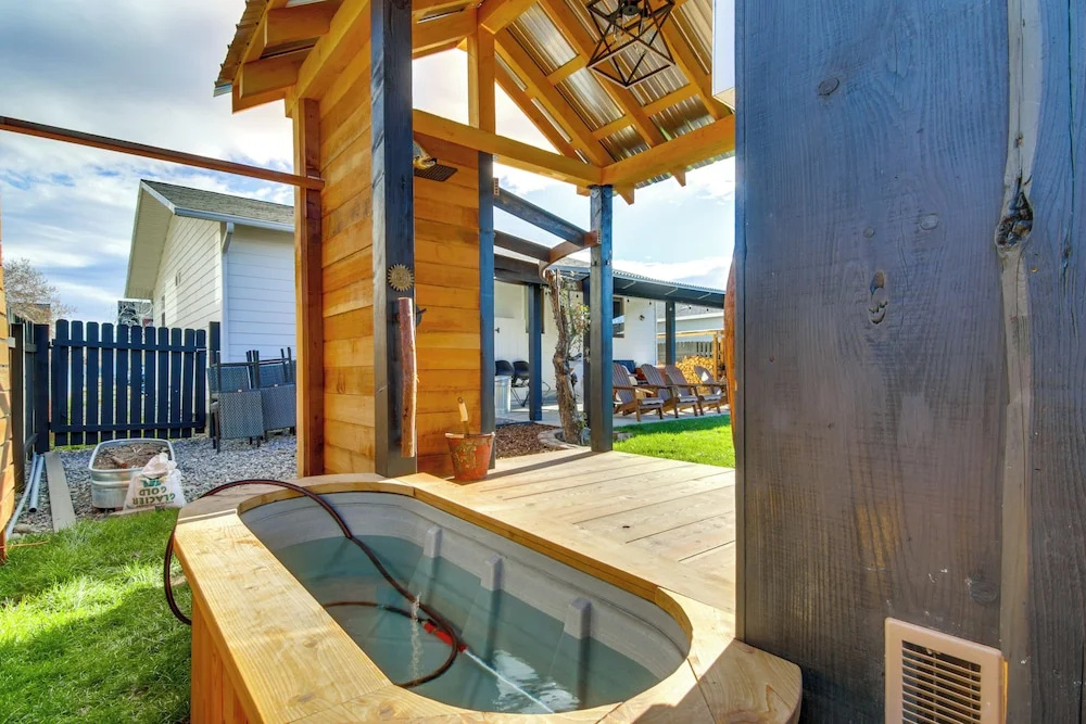 12 Mi to Bozeman: Duplex w/ Sauna & Yard