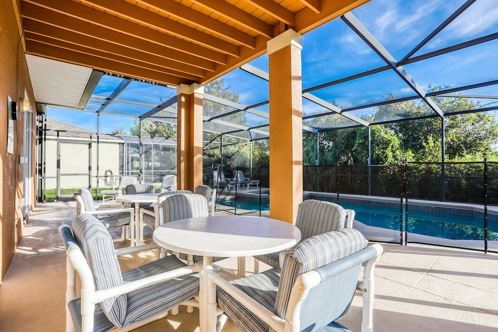 Gorgeous Home Near Disney With Private Pool, Pool Spa, On-site Gym, Tennis, AC
