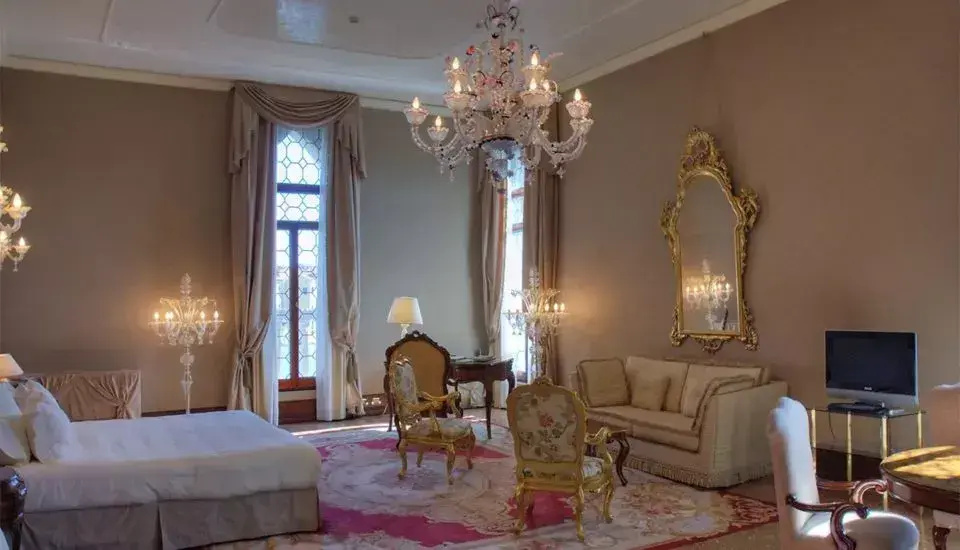 Grand Canal Panoramic Suite