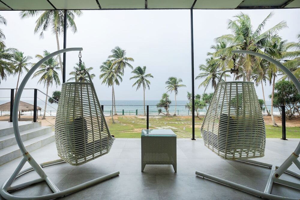 Green Turtle Villa By The Serendipity Collection