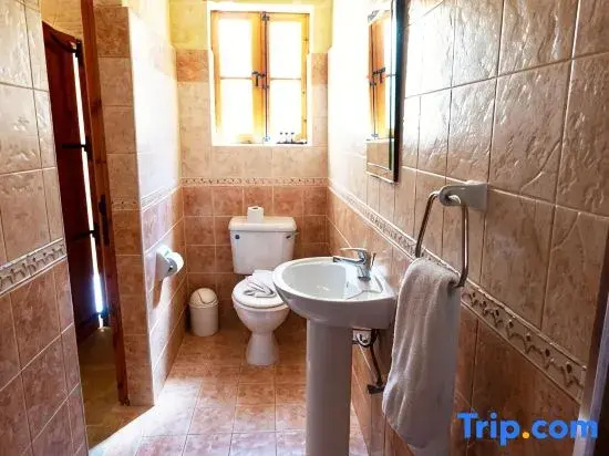 Villeleynah - 5 bedrooms (sleeps 12+ 2 kids) Munxar village