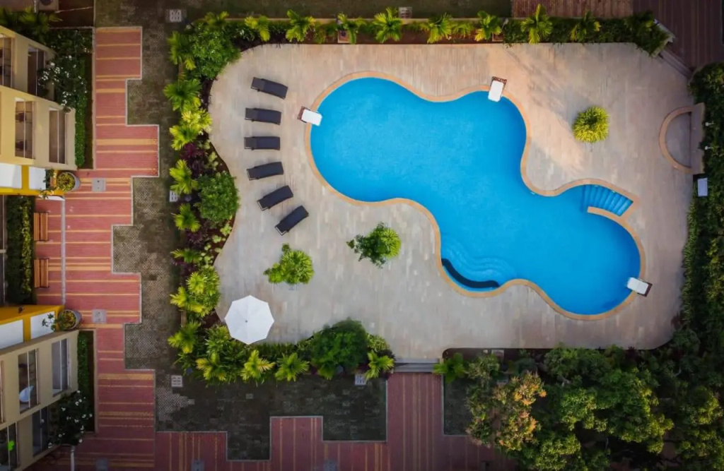 Reemz Beach Heaven Hotel