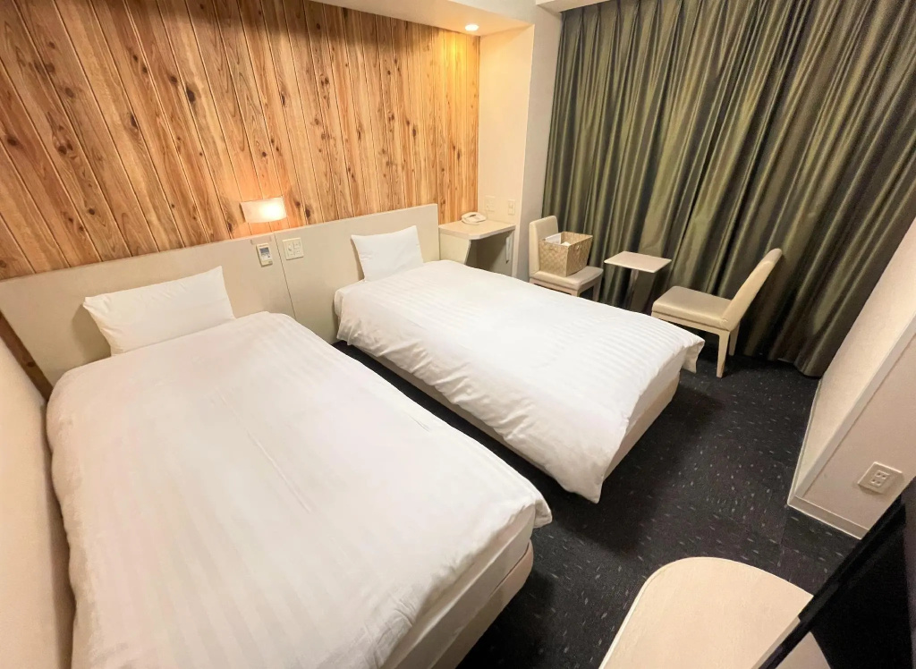 Economy Triple room