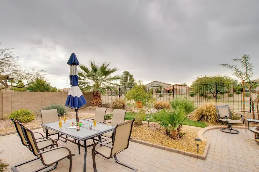 Patio & Community Perks! San Tan Mountain Retreat