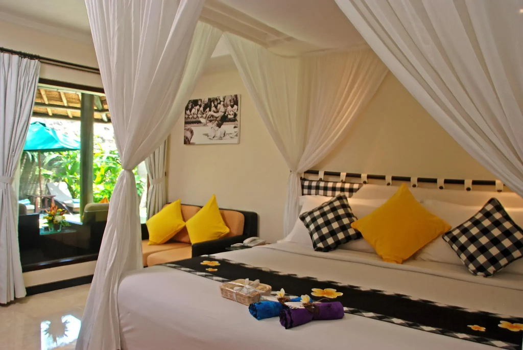 Legian Beach Villas — фото