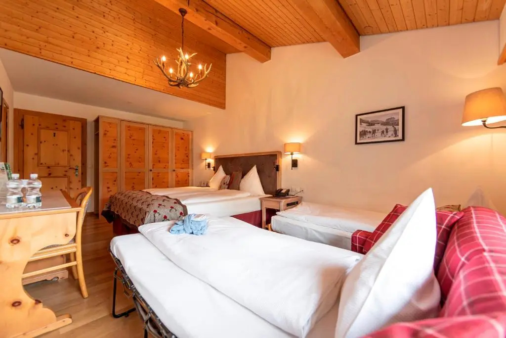 Standard Triple room