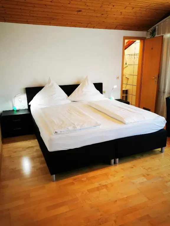 Pension Mozart - Chambres
