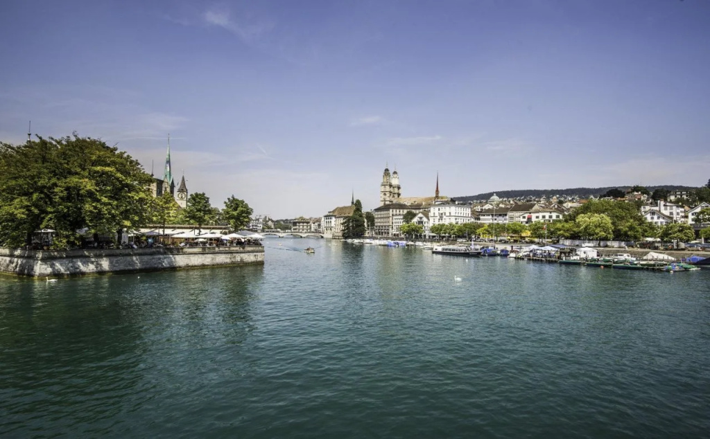 Beach & Waterfront