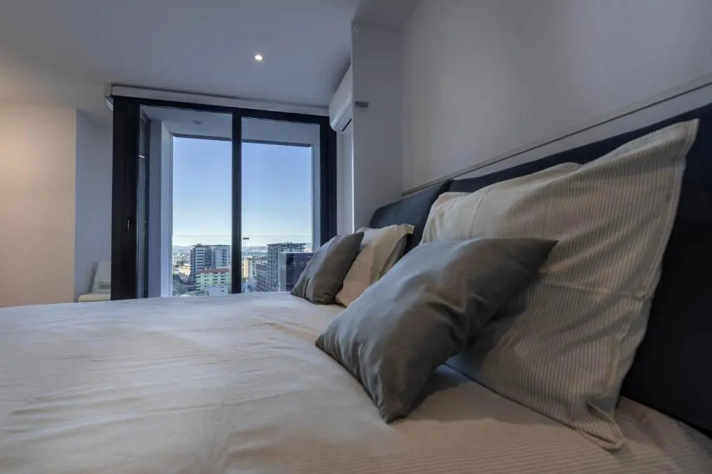 Great Studio With View-hosted by Sweetstay — фото 4