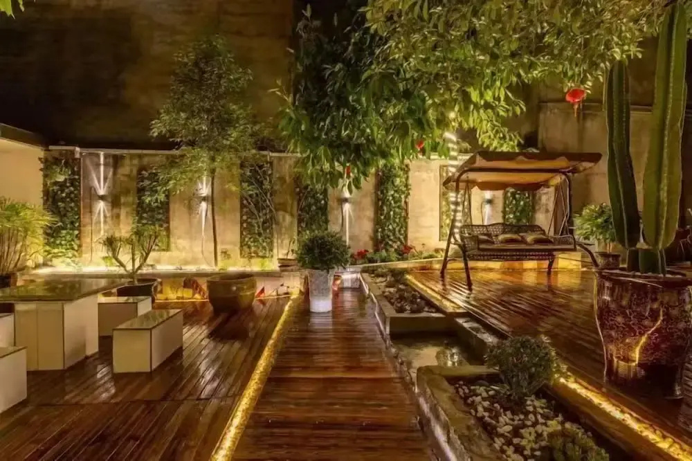 Panda House Hotel