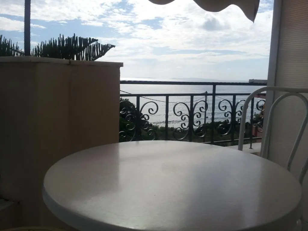 Standard Double room with balcony and with sea view (twin beds)