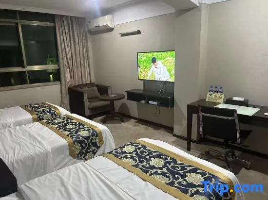 Standard Triple room with river view