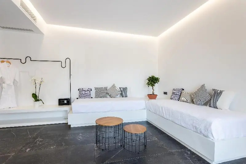 Suite with balcony and with garden view