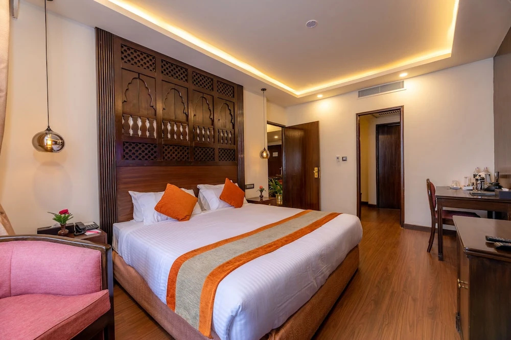 Deluxe Suite