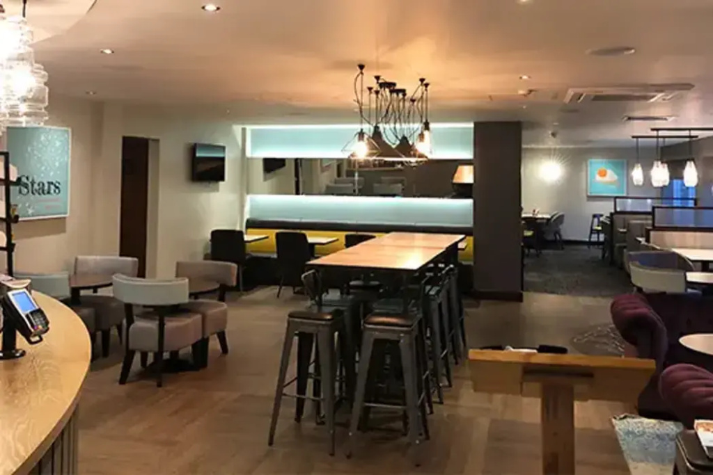 Premier Inn Watford Central - Général