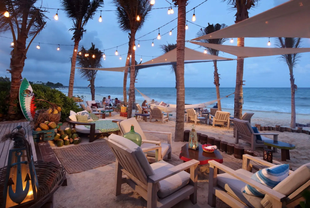 Beach & Waterfront