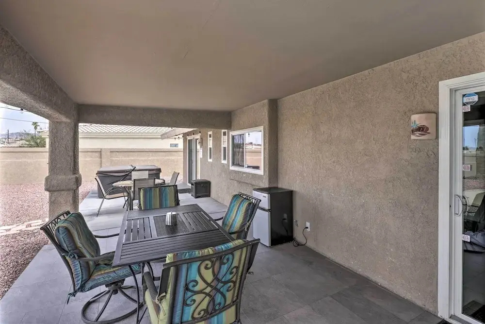 2 Mi to Dtwn: Lake Havasu City Oasis w/ Pool