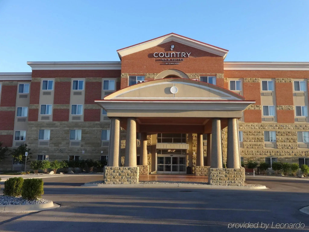Country Inn & Suites by Radisson, Dearborn, MI