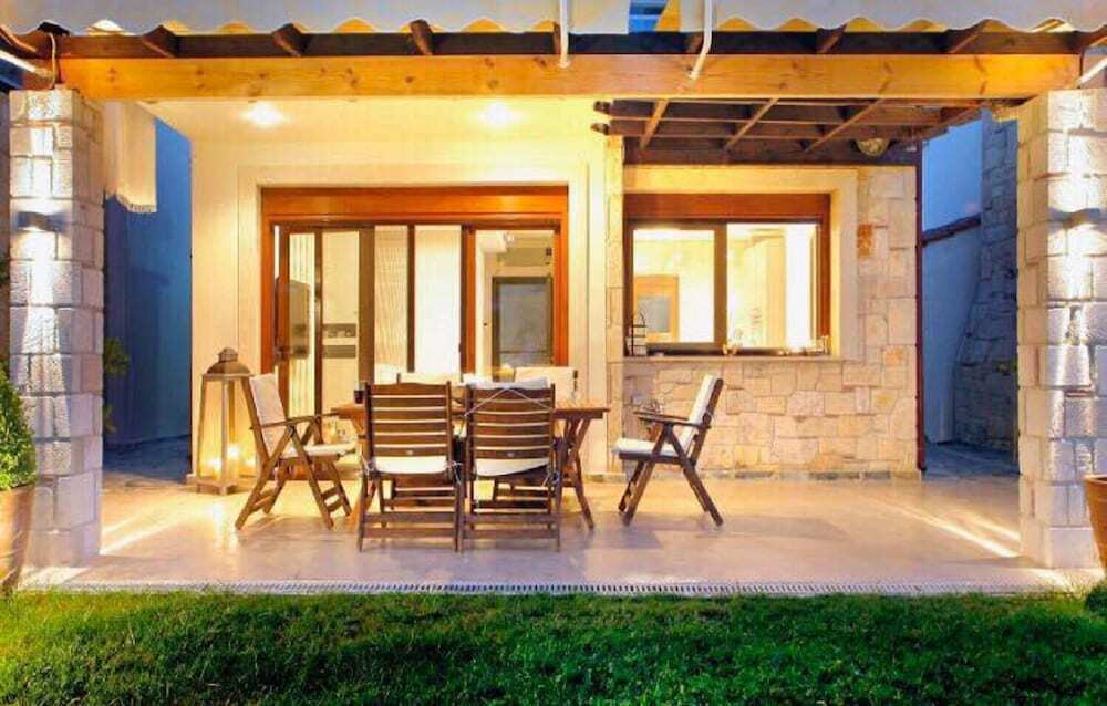 Angelikis Holiday House