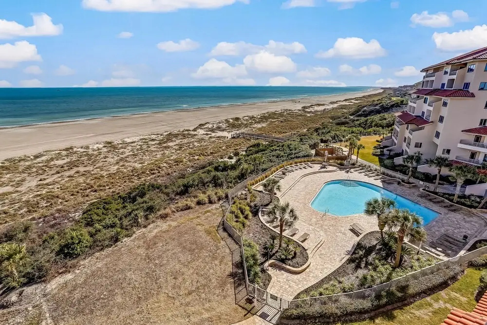 327 Sandcastle 1 Bedroom Condo by RedAwning