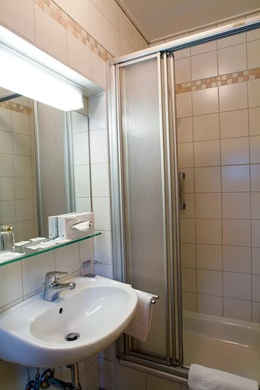 Hotel Hohenstauffen - Chambres