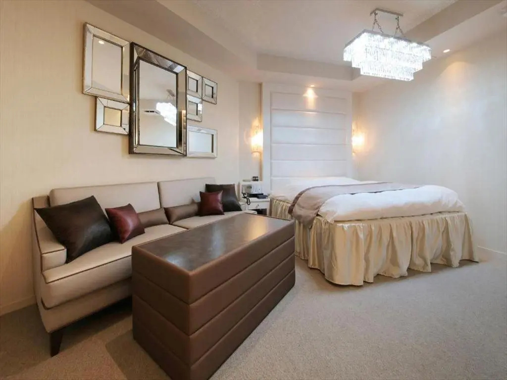 1 Bedroom Double Suite (full double bed)