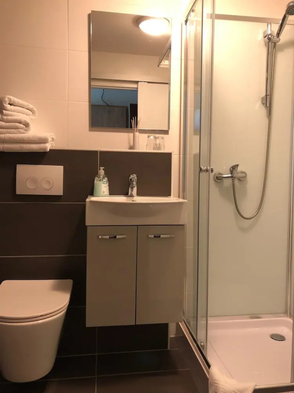 Superior Double room with balcony (full double bed)