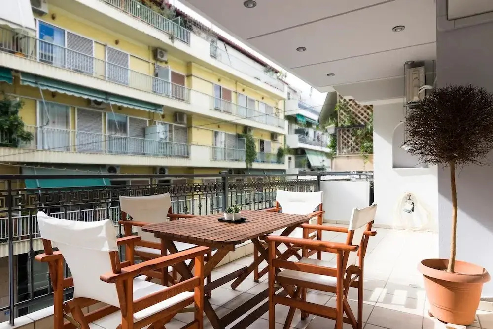 Spacious 2 Bedroom Apartment In Thessio
