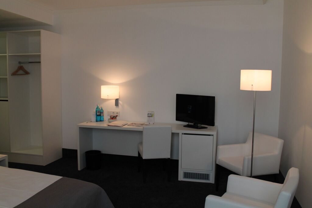 relexa Hotel Airport Düsseldorf - Ratingen picture