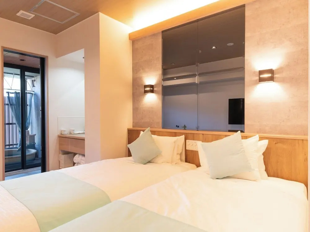 Standard room with balcony