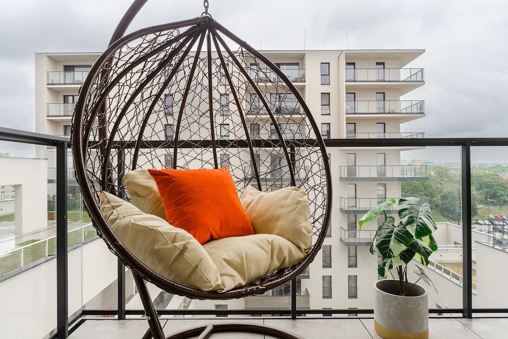Lumina stylish 3-room apart with balcony - фото 16