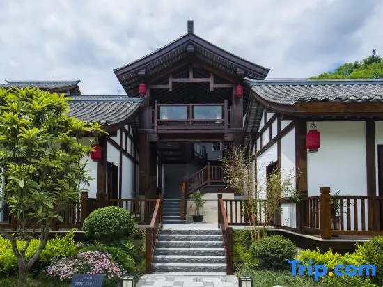 Maple Garden Hotel
