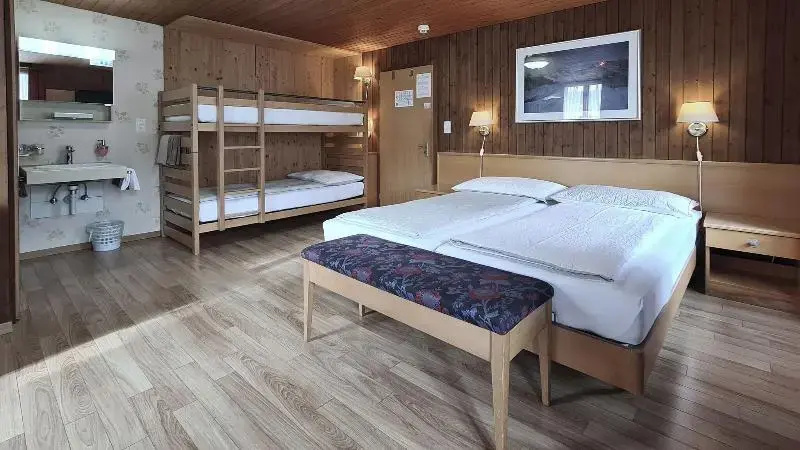 Standard Double Family room (bunk bed)